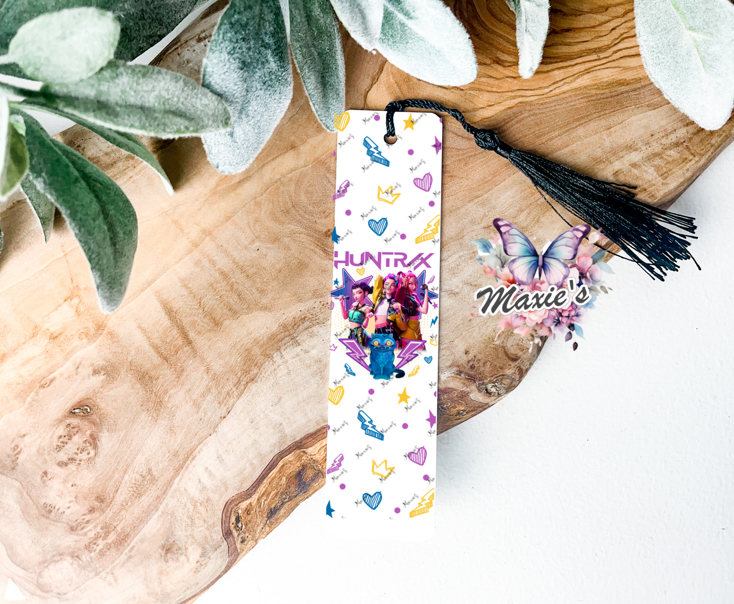 Huntrix Girls Graphic UVDTF Pen Wrap/Bookmark Decal