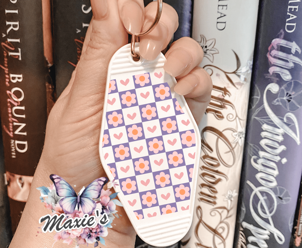 Flower & Heart Checkered theme UVDTF Motel Keychain Decal